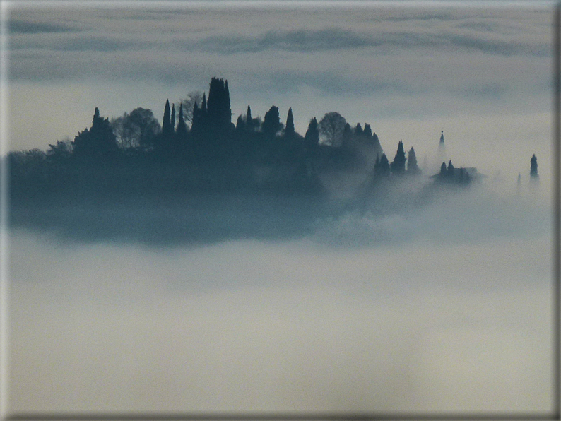 foto Pedemontana Veneta nella nebbia